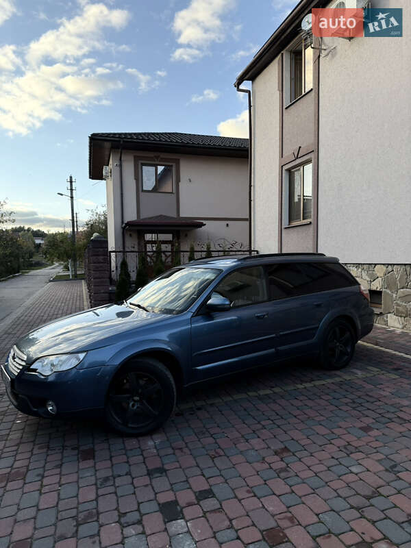 Универсал Subaru Outback 2006 в Вараше