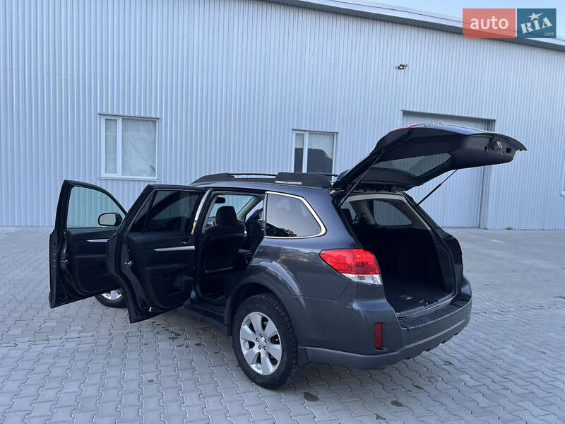 Универсал Subaru Outback 2011 в Ивано-Франковске