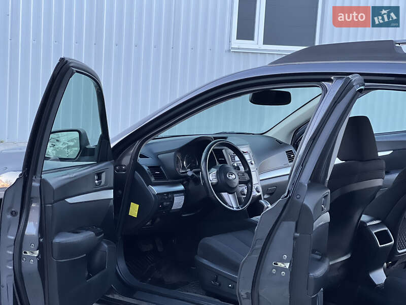 Универсал Subaru Outback 2011 в Ивано-Франковске
