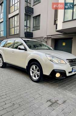 Універсал Subaru Outback 2013 в Дніпрі