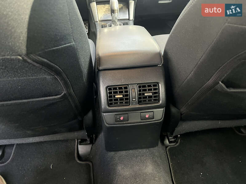 Универсал Subaru Outback 2015 в Киеве фото 16 Универсал Subaru Outback 2015 в Киеве