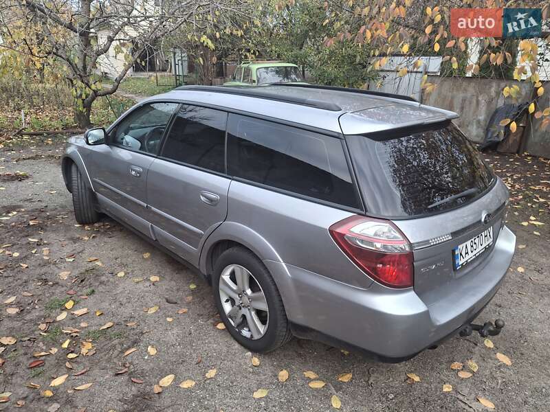 Универсал Subaru Outback 2008 в Смеле