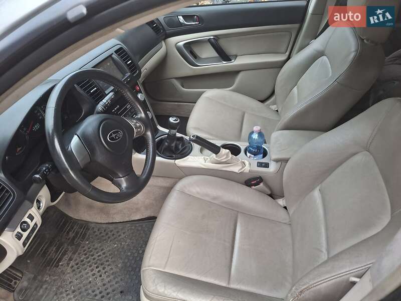 Универсал Subaru Outback 2008 в Смеле