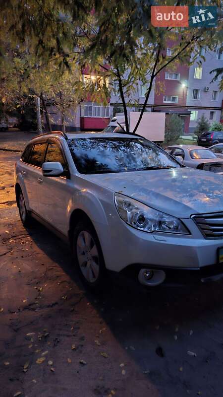 Универсал Subaru Outback 2011 в Запорожье