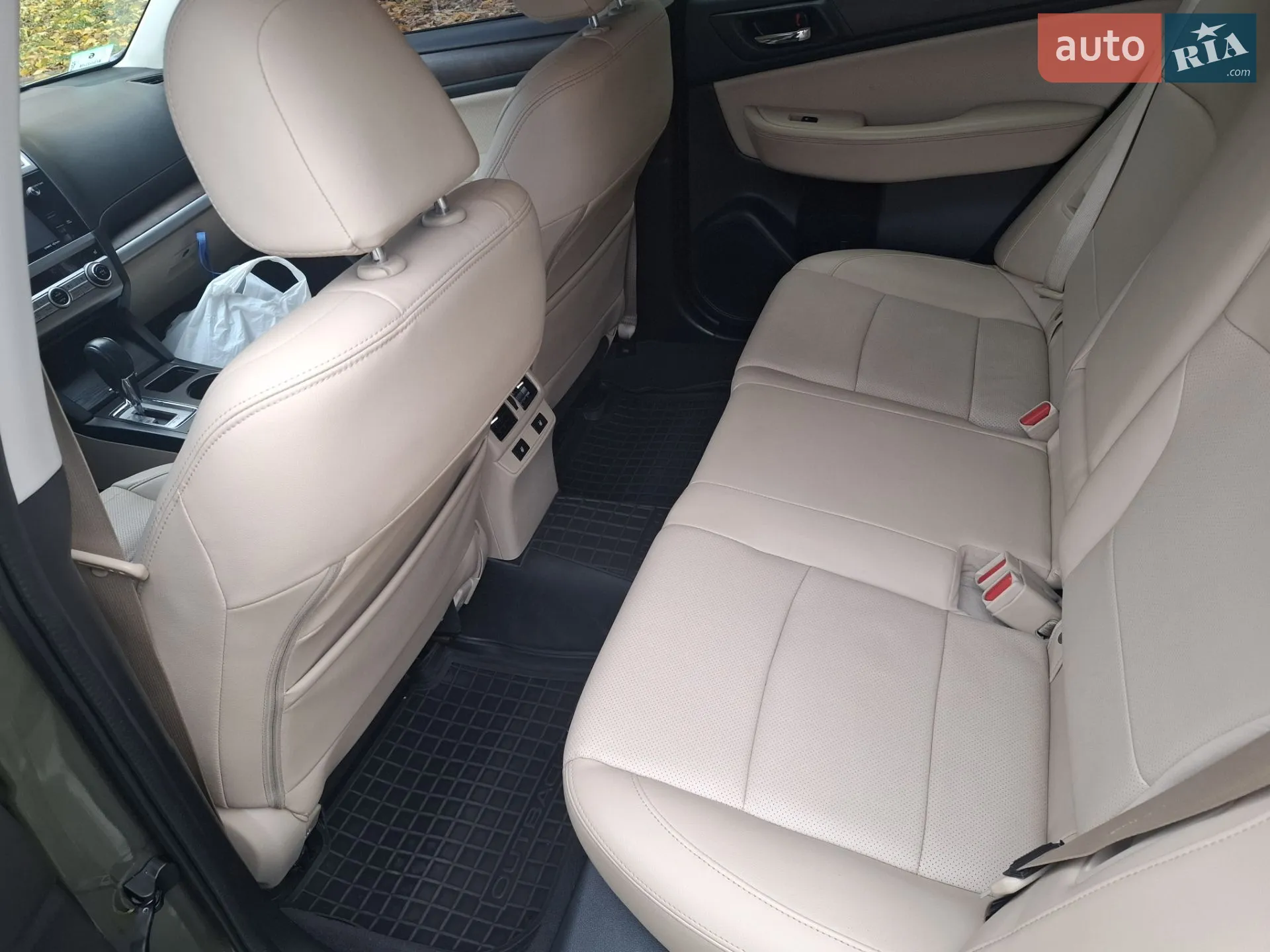 2015 Subaru Outback - мініатюра 16