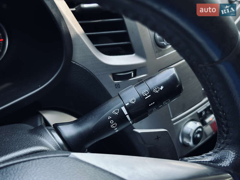 Универсал Subaru Outback 2012 в Кременчуге