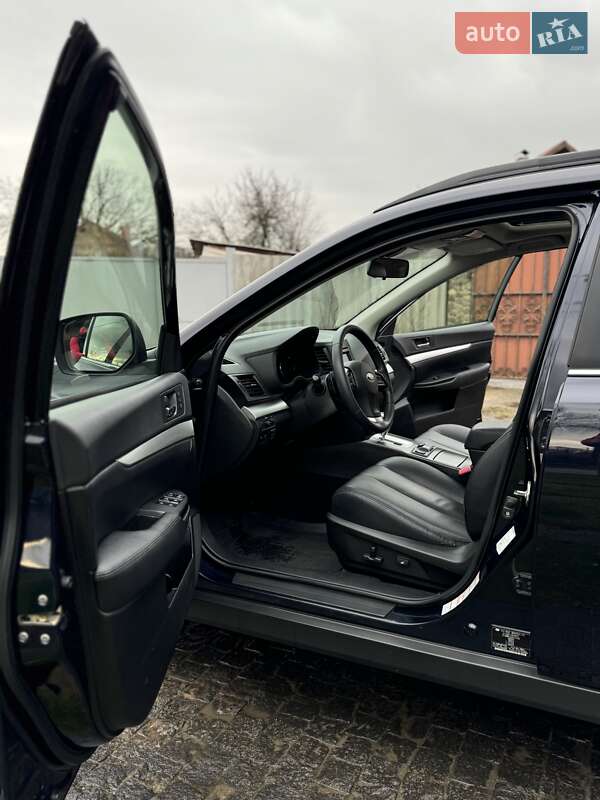 Універсал Subaru Outback 2013 в Києві