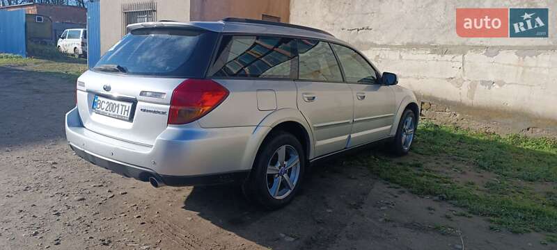 Универсал Subaru Outback 2003 в Радехове