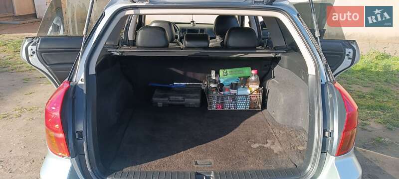 Универсал Subaru Outback 2003 в Радехове