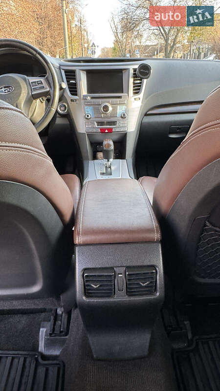 Универсал Subaru Outback 2013 в Черкассах