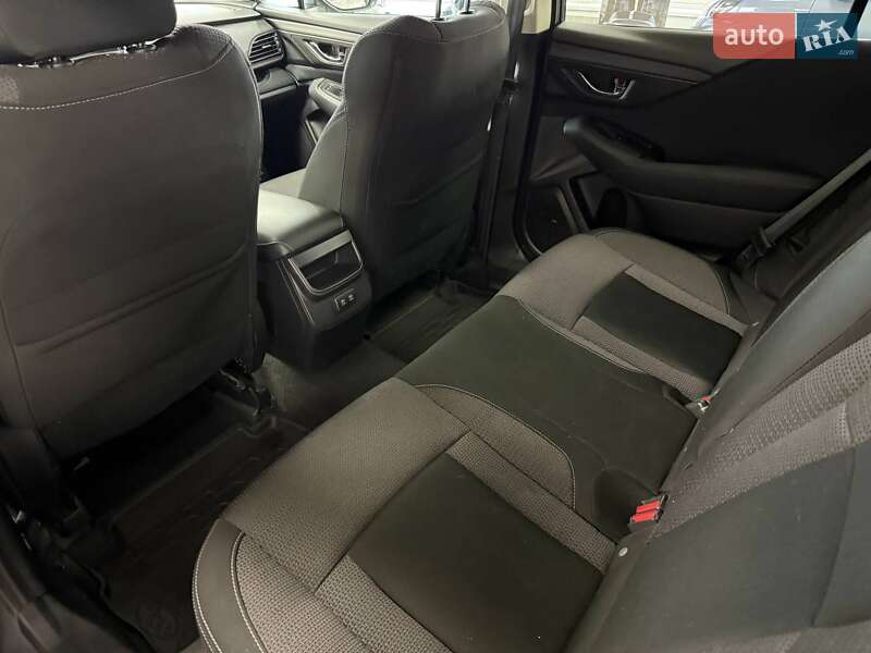 Универсал Subaru Outback 2019 в Киеве