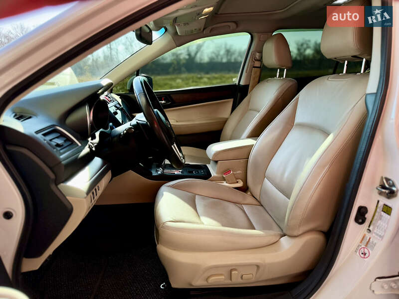 Универсал Subaru Outback 2016 в Киеве