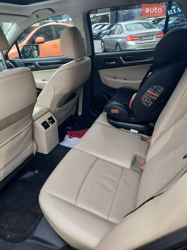 Универсал Subaru Outback 2015 в Киеве