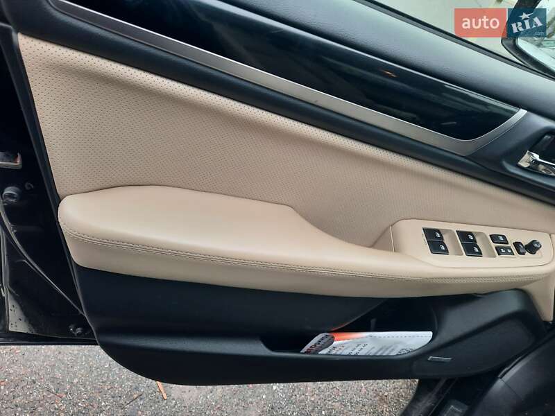 Универсал Subaru Outback 2015 в Киеве