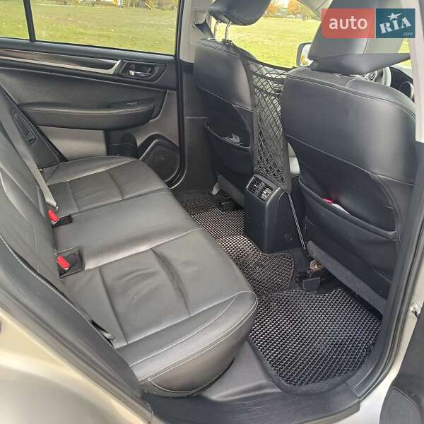 Универсал Subaru Outback 2015 в Нетешине