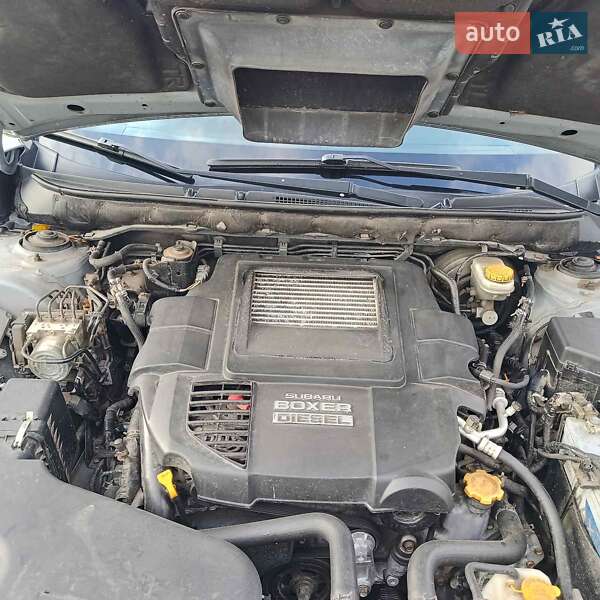 Универсал Subaru Outback 2015 в Нетешине