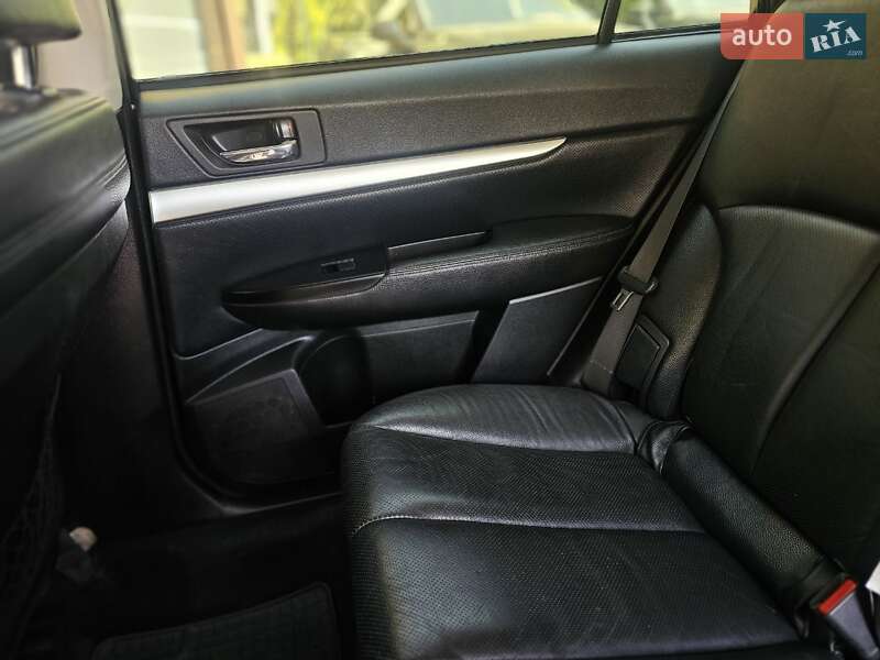 Универсал Subaru Outback 2010 в Львове фото 10 Универсал Subaru Outback 2010 в Львове