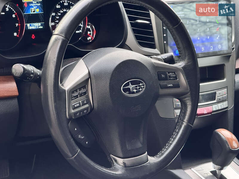 Универсал Subaru Outback 2012 в Киеве