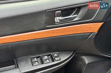 Универсал Subaru Outback 2012 в Киеве
