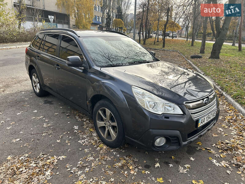 Универсал Subaru Outback 2012 в Киеве