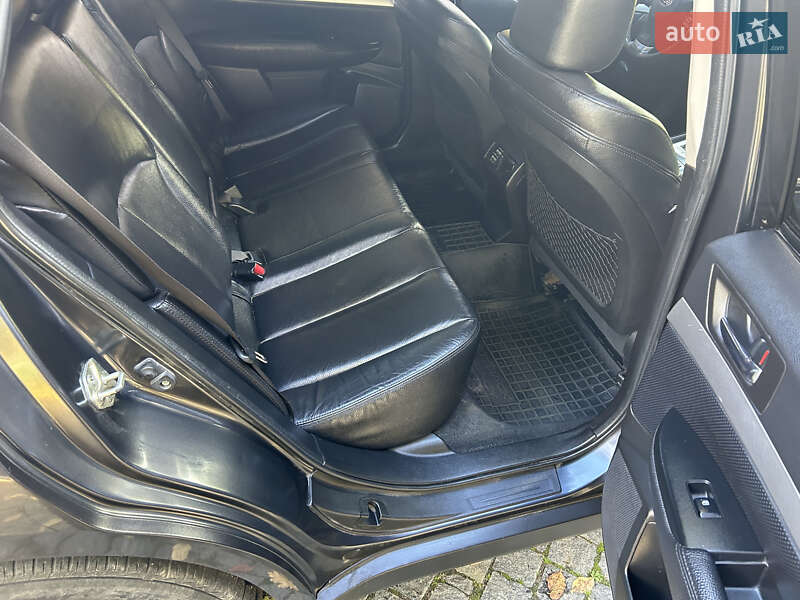 Универсал Subaru Outback 2012 в Киеве