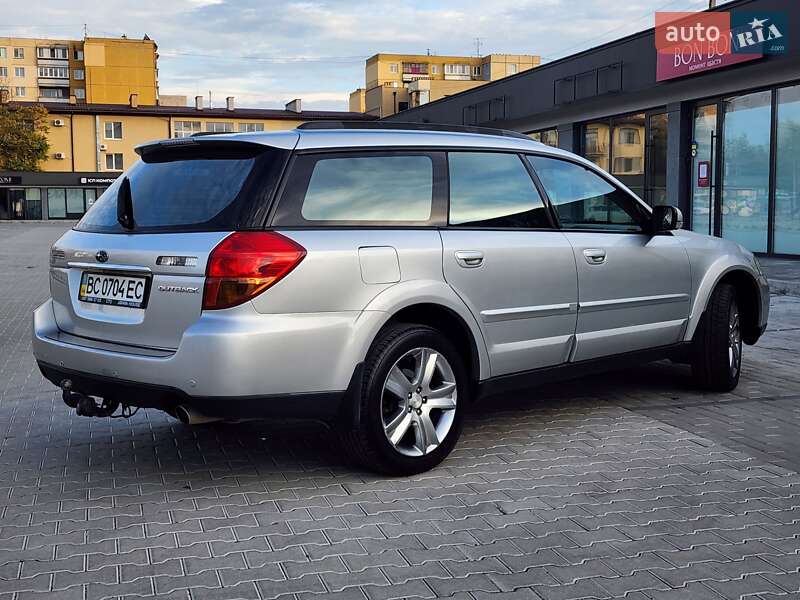 Універсал Subaru Outback 2004 в Новояворівську