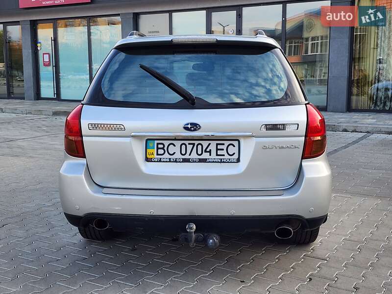 Універсал Subaru Outback 2004 в Новояворівську