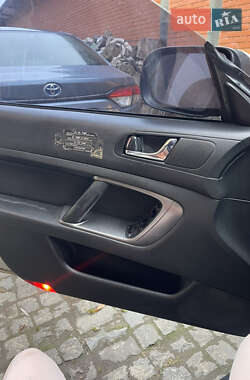 Универсал Subaru Outback 2005 в Киеве