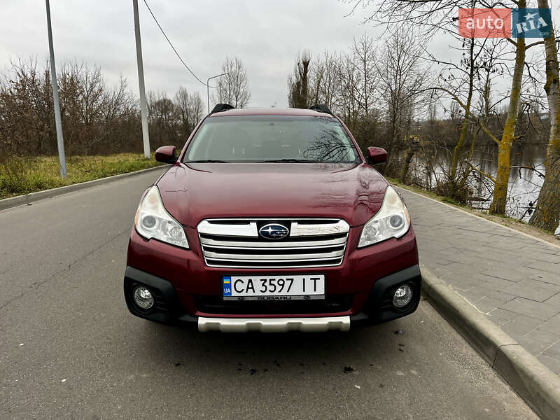 Универсал Subaru Outback 2012 в Киеве