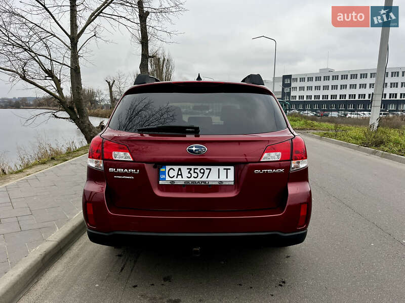 Универсал Subaru Outback 2012 в Киеве