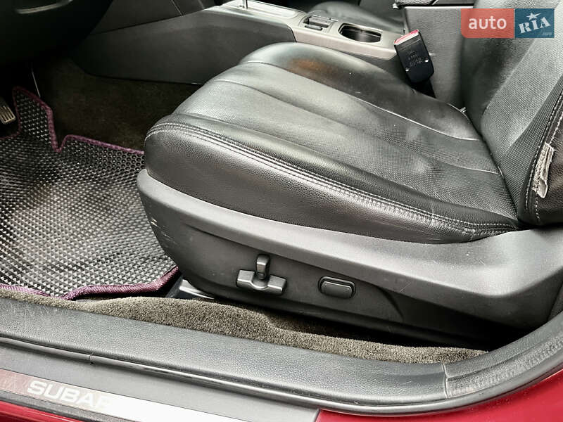 Универсал Subaru Outback 2012 в Киеве