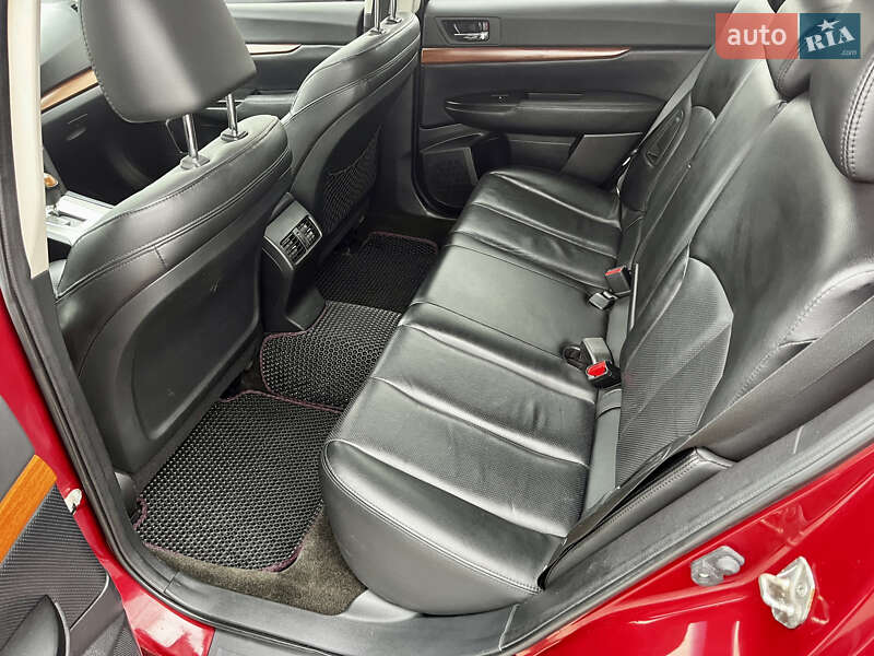 Универсал Subaru Outback 2012 в Киеве