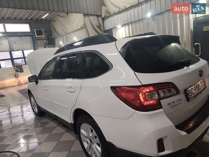Универсал Subaru Outback 2015 в Львове