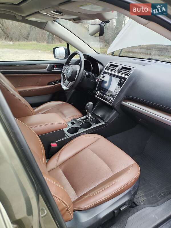 Универсал Subaru Outback 2017 в Киеве фото 10 Универсал Subaru Outback 2017 в Киеве