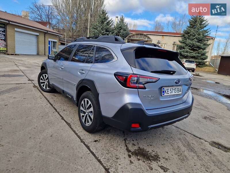 Внедорожник / Кроссовер Subaru Outback 2023 в Днепре