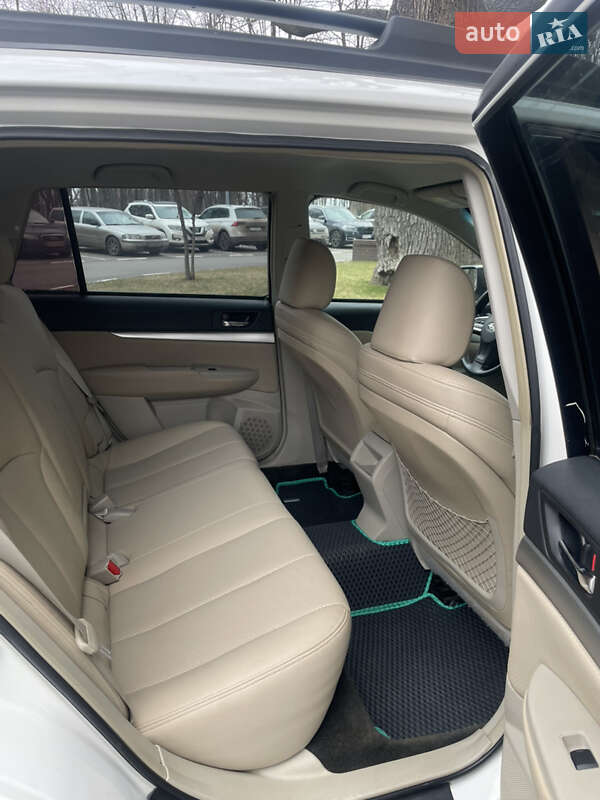 Універсал Subaru Outback 2012 в Харкові