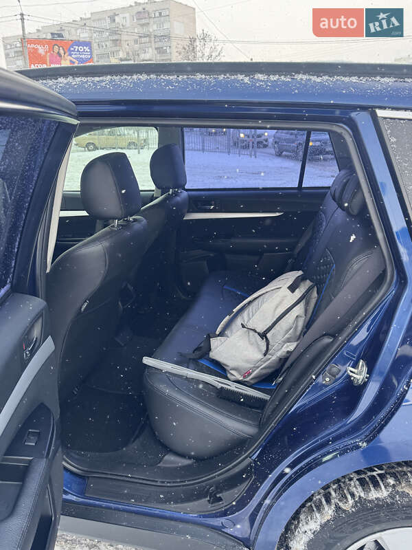Универсал Subaru Outback 2010 в Киеве