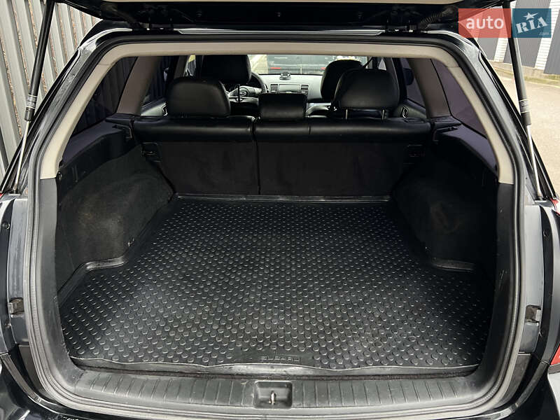 Универсал Subaru Outback 2006 в Киеве