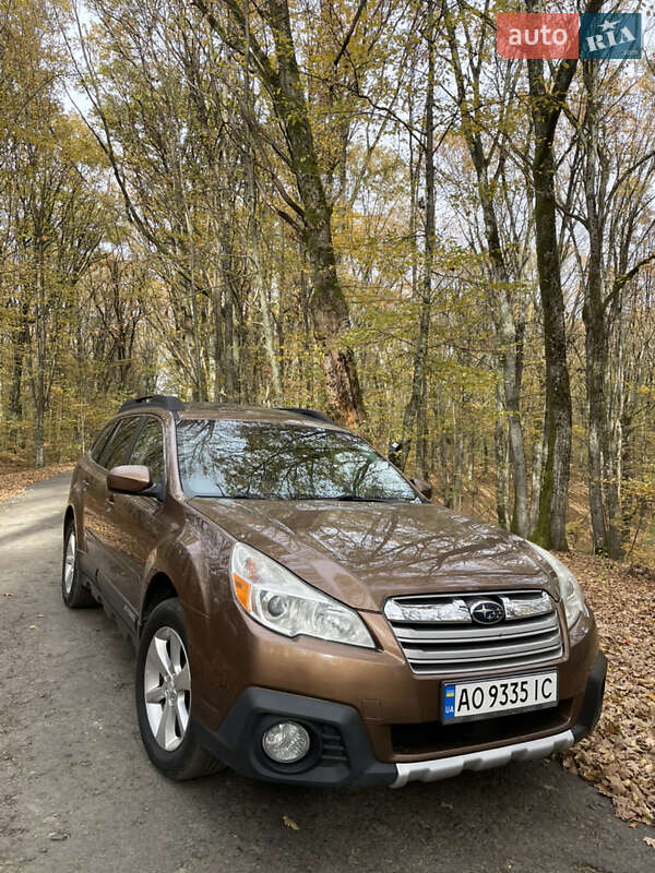 Универсал Subaru Outback 2013 в Ужгороде