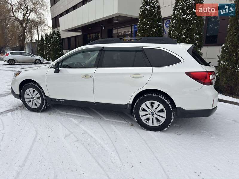 Універсал Subaru Outback 2017 в Дніпрі