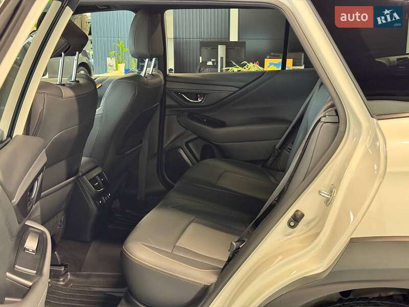 Внедорожник / Кроссовер Subaru Outback 2021 в Львове