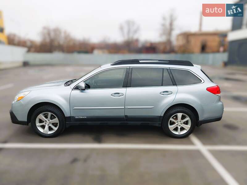 Универсал Subaru Outback 2012 в Киеве