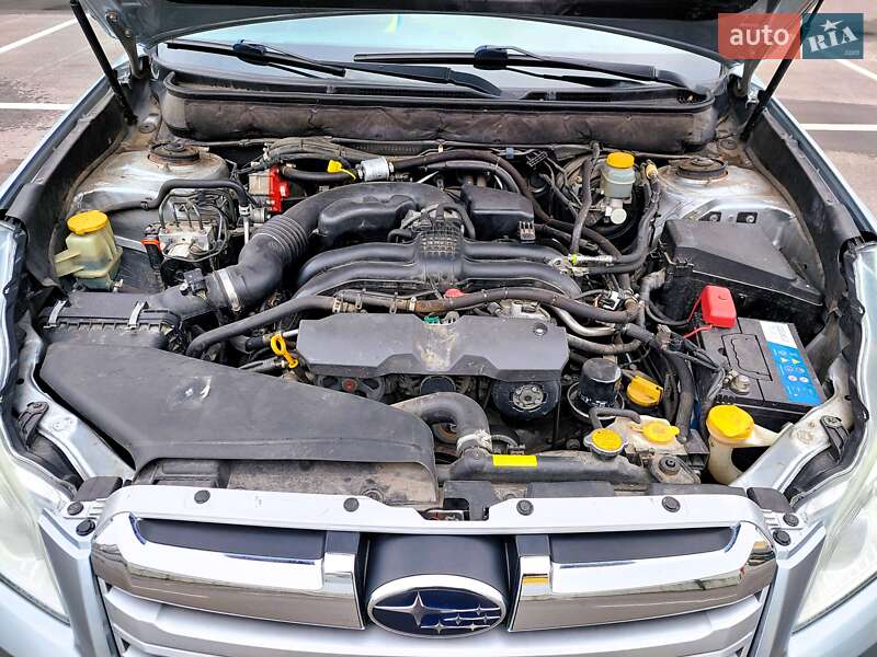 Универсал Subaru Outback 2012 в Киеве