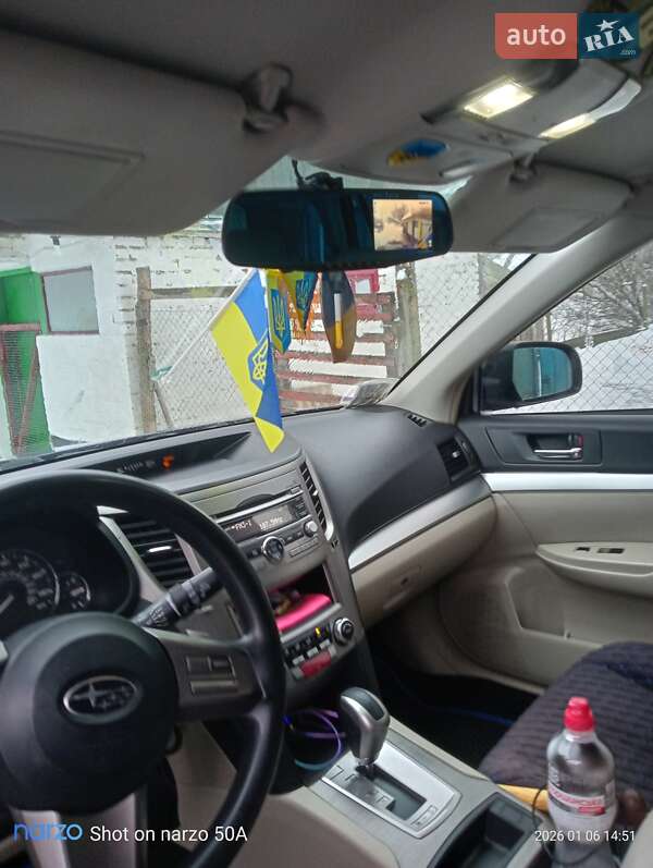 Универсал Subaru Outback 2011 в Каневе