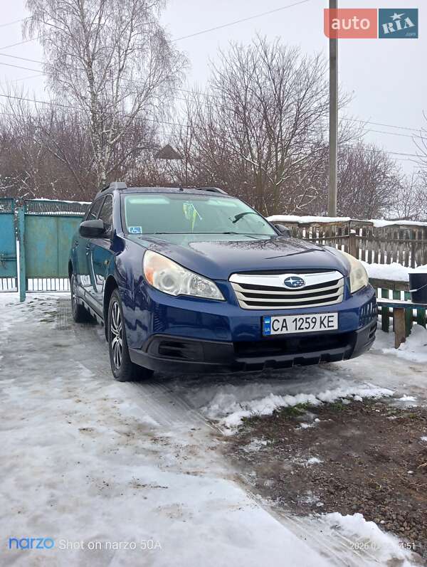 Универсал Subaru Outback 2011 в Каневе