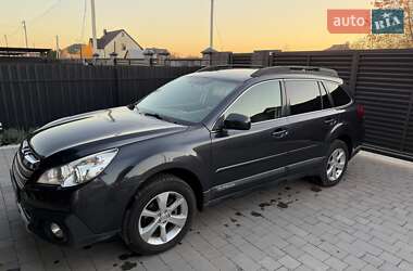 Универсал Subaru Outback 2013 в Луцке