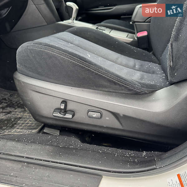 Універсал Subaru Outback 2011 в Києві фото 15 Універсал Subaru Outback 2011 в Києві