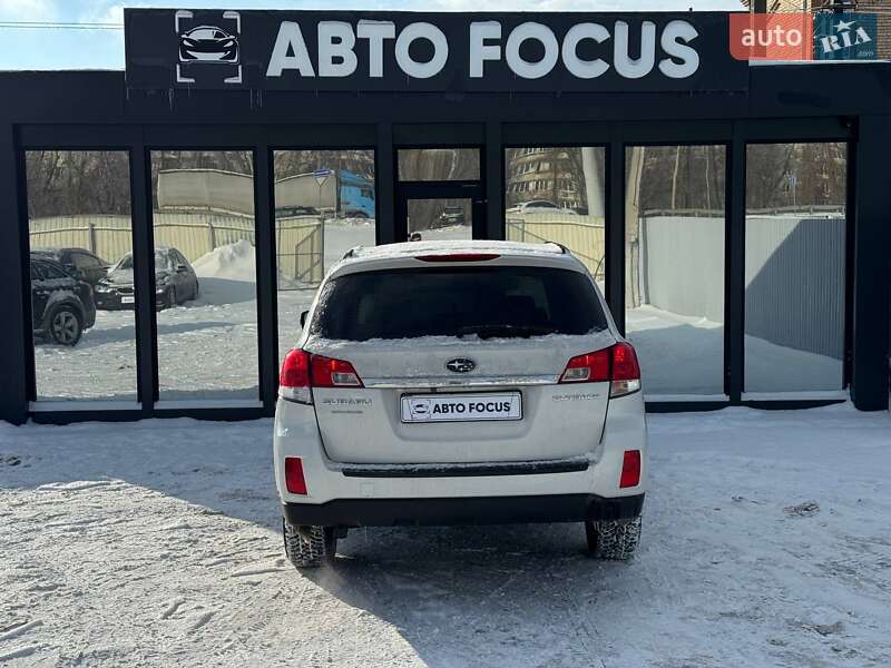 Універсал Subaru Outback 2011 в Києві