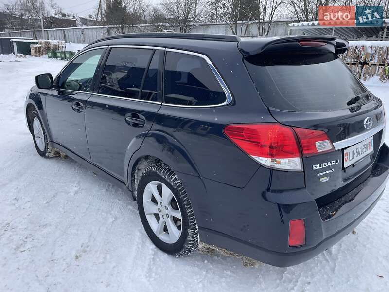 Универсал Subaru Outback 2013 в Львове