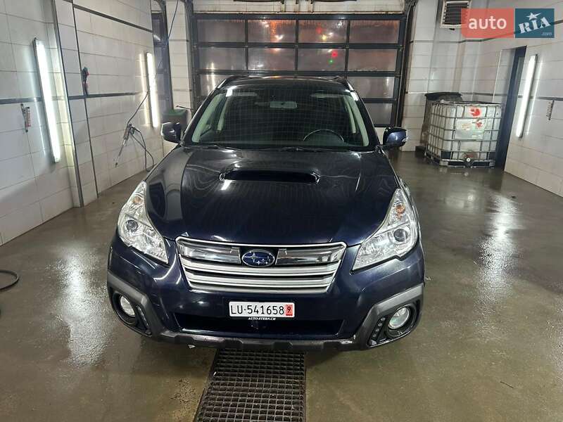 Универсал Subaru Outback 2013 в Львове